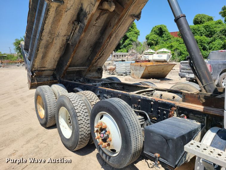 image for item DI6099 2007 Sterling LT9500  dump truck