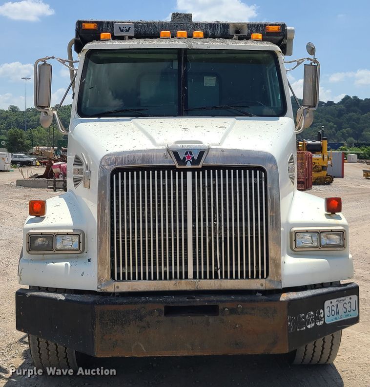 image for item DI6103 2006 Western Star 4900SA  dump truck