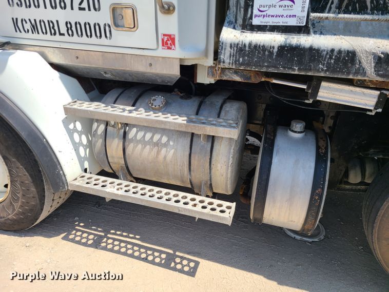 image for item DI6103 2006 Western Star 4900SA  dump truck