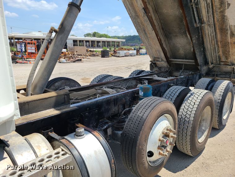 image for item DI6103 2006 Western Star 4900SA  dump truck