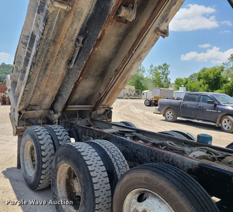 image for item DI6103 2006 Western Star 4900SA  dump truck