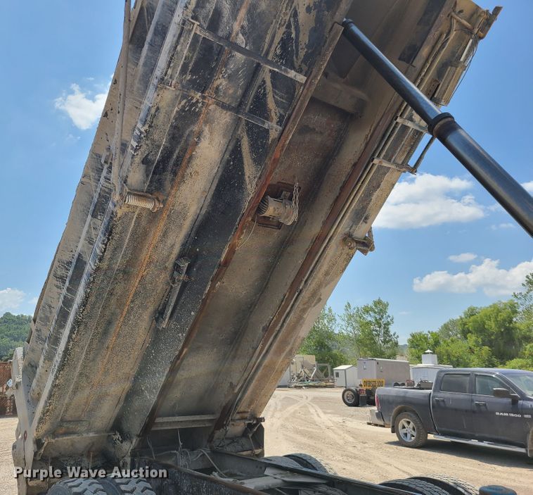 image for item DI6103 2006 Western Star 4900SA  dump truck