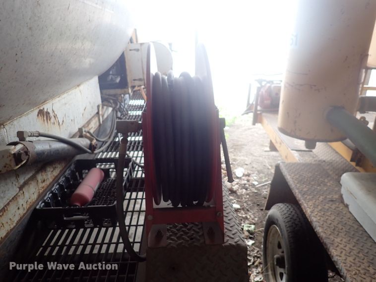 image for item DJ5692 2000 Vacuum Source V-T/800D  vacuum excavator