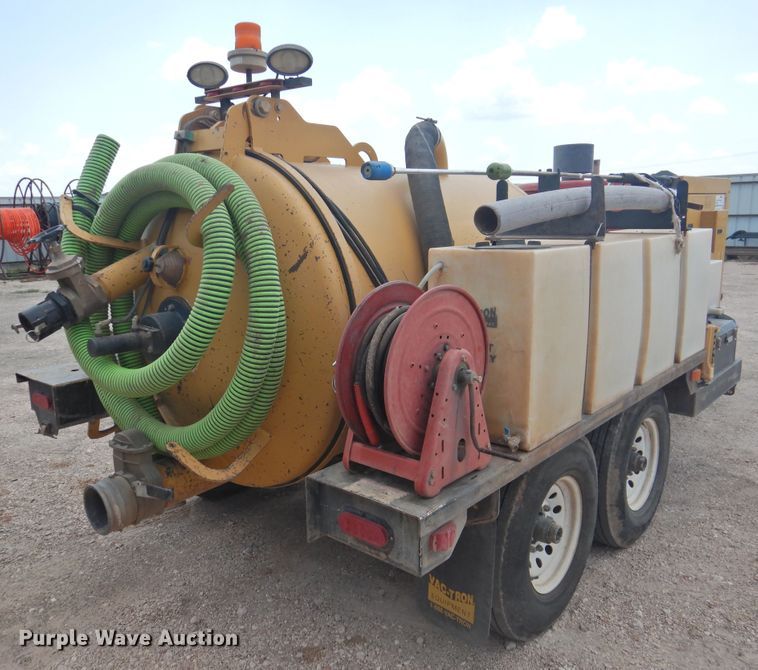 image for item DJ8469 2014 Vac-Tron LP533DT  vacuum excavator