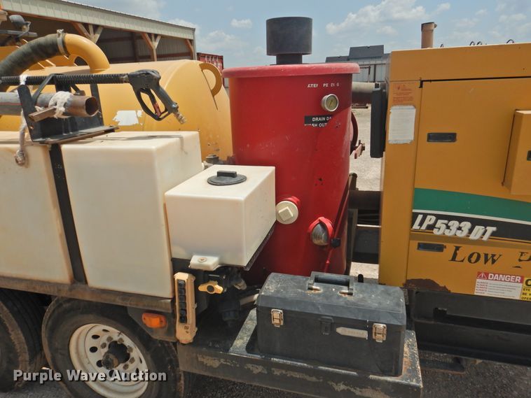 image for item DJ8469 2014 Vac-Tron LP533DT  vacuum excavator