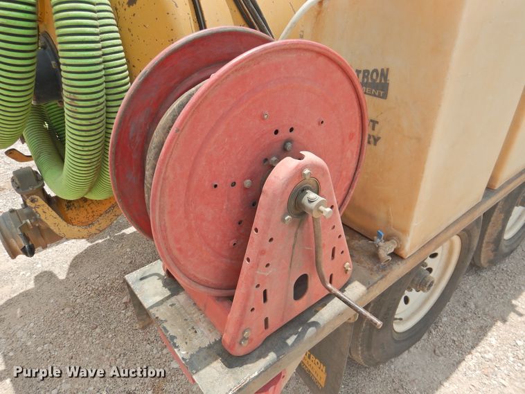 image for item DJ8469 2014 Vac-Tron LP533DT  vacuum excavator