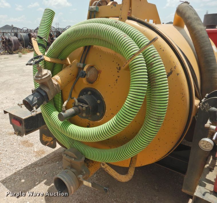 image for item DJ8469 2014 Vac-Tron LP533DT  vacuum excavator