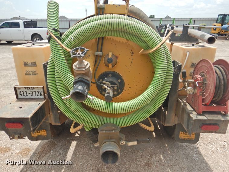 image for item DJ8469 2014 Vac-Tron LP533DT  vacuum excavator