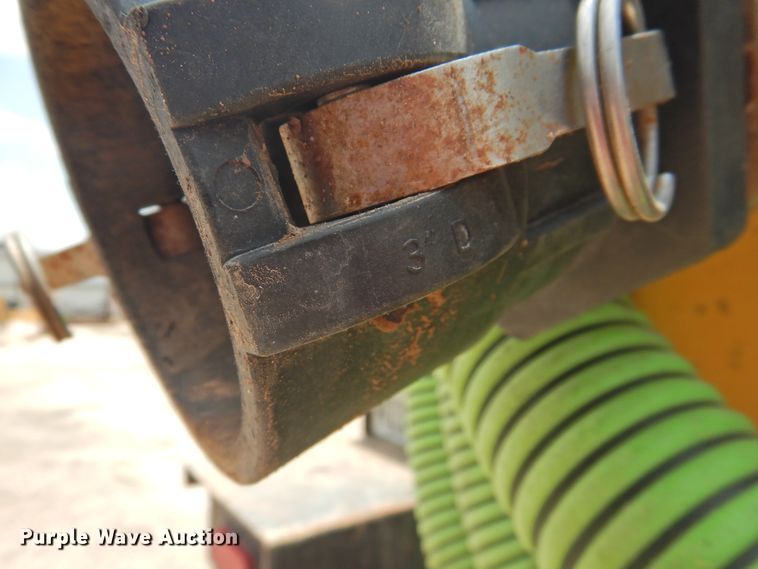 image for item DJ8469 2014 Vac-Tron LP533DT  vacuum excavator