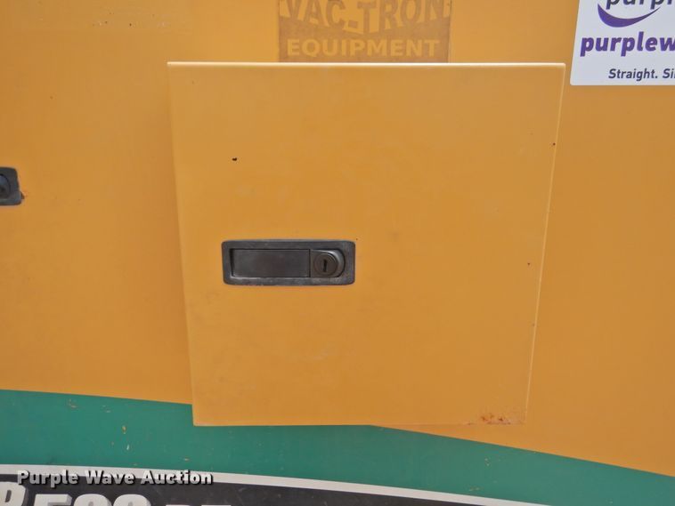 image for item DJ8469 2014 Vac-Tron LP533DT  vacuum excavator