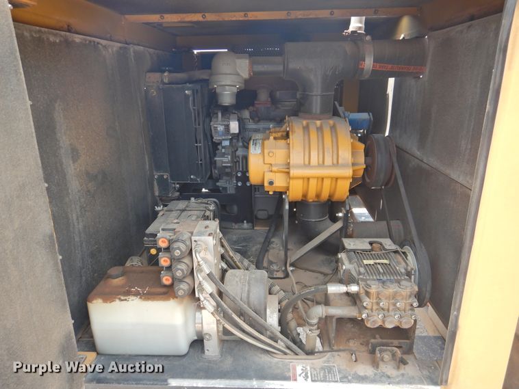 image for item DJ8469 2014 Vac-Tron LP533DT  vacuum excavator