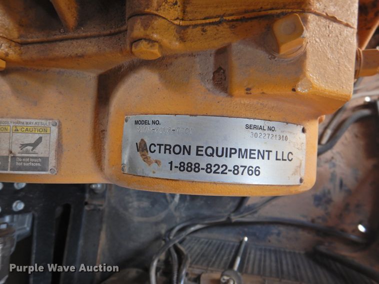 image for item DJ8469 2014 Vac-Tron LP533DT  vacuum excavator