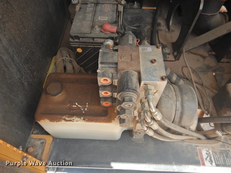 image for item DJ8469 2014 Vac-Tron LP533DT  vacuum excavator