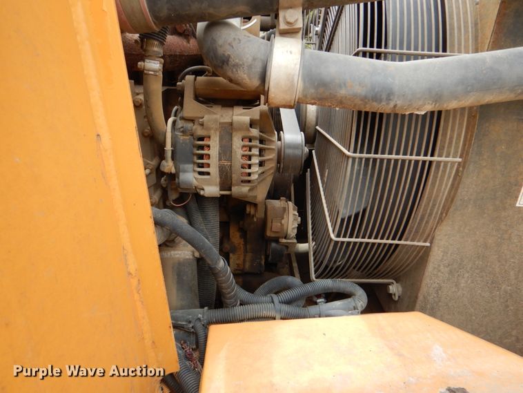 image for item DJ8740 2006 Case 325  haul truck