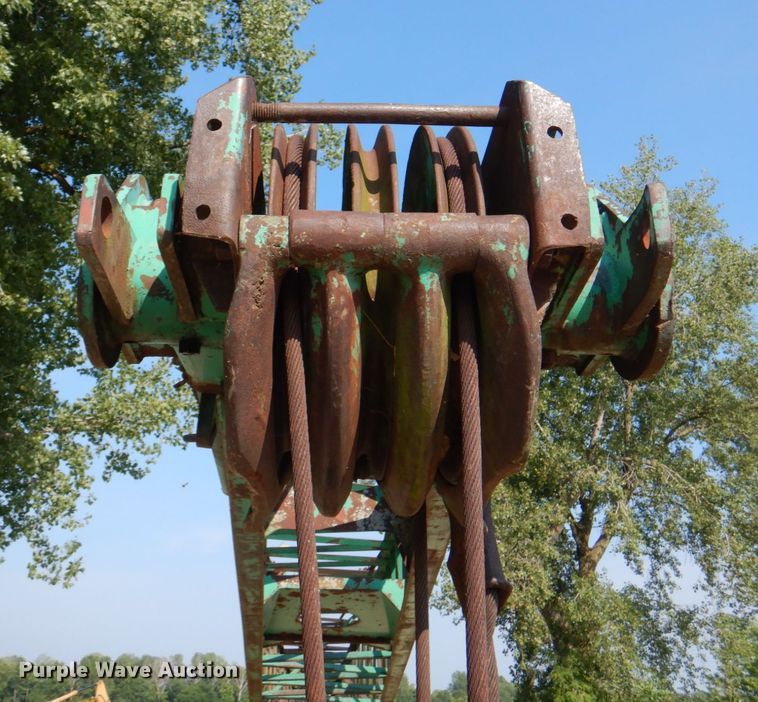 image for item DL0094 Bucyrus Erie 30-8  truck crane