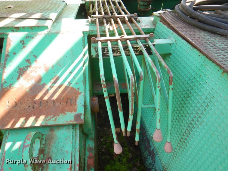 image for item DL0094 Bucyrus Erie 30-8  truck crane