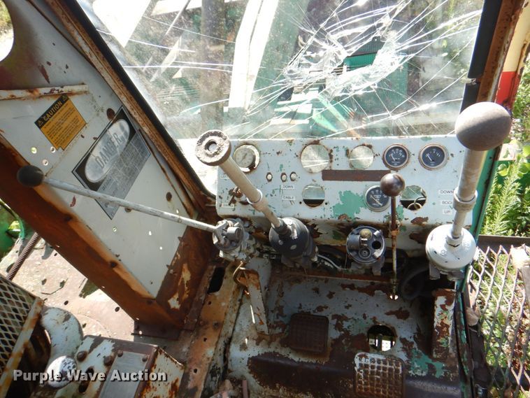 image for item DL0094 Bucyrus Erie 30-8  truck crane