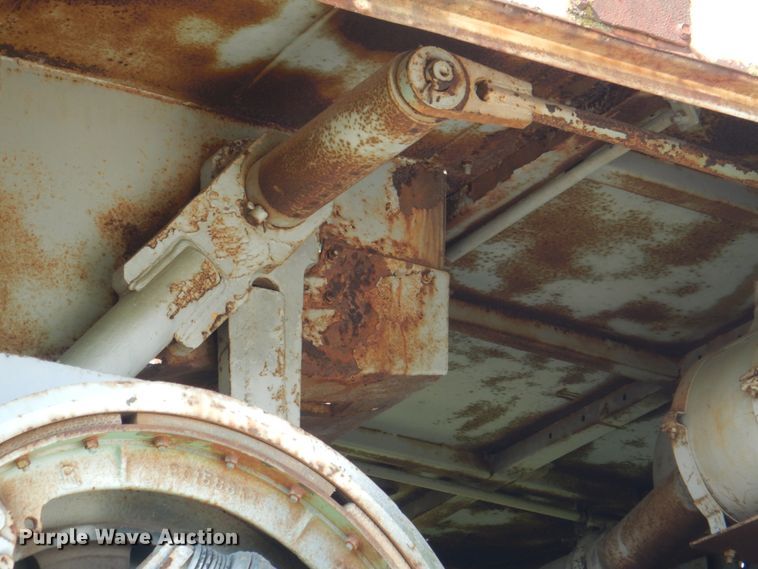 image for item DL0094 Bucyrus Erie 30-8  truck crane