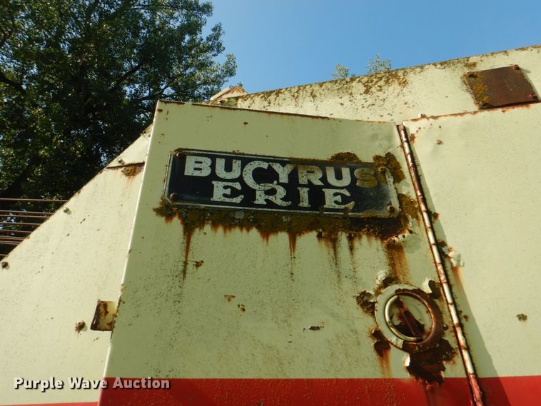 image for item DL0094 Bucyrus Erie 30-8  truck crane