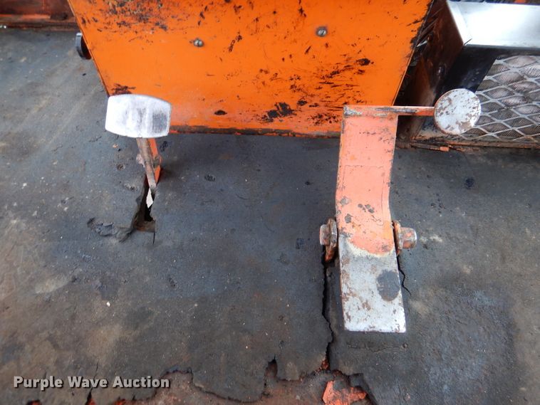 image for item DL3408 1998 Broce RC350  broom