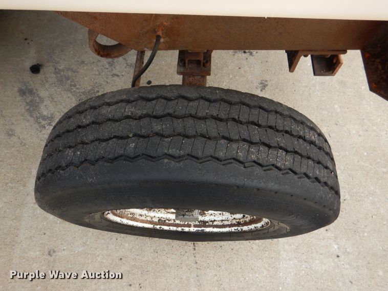 image for item DL3408 1998 Broce RC350  broom