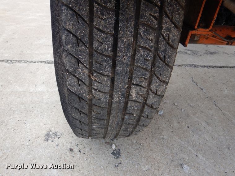 image for item DL3408 1998 Broce RC350  broom