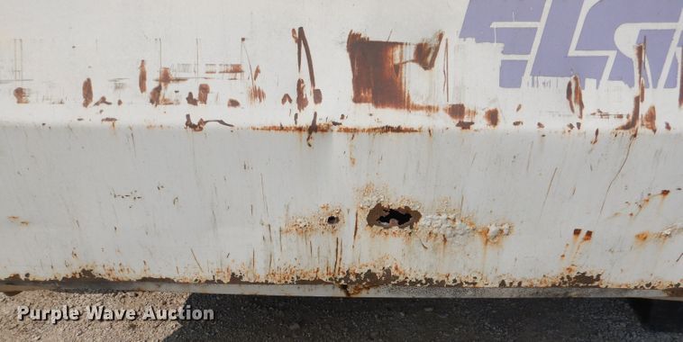 image for item DL3424 2002 Elgin Pelican Series P  street sweeper