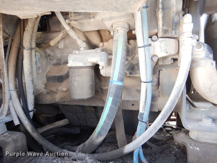 image for item DL3424 2002 Elgin Pelican Series P  street sweeper