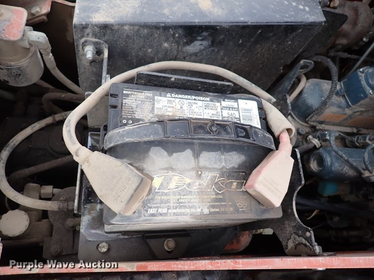 image for item DL7611 2006 Ditch Witch SK650  compact utility loader