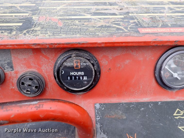 image for item DL7611 2006 Ditch Witch SK650  compact utility loader