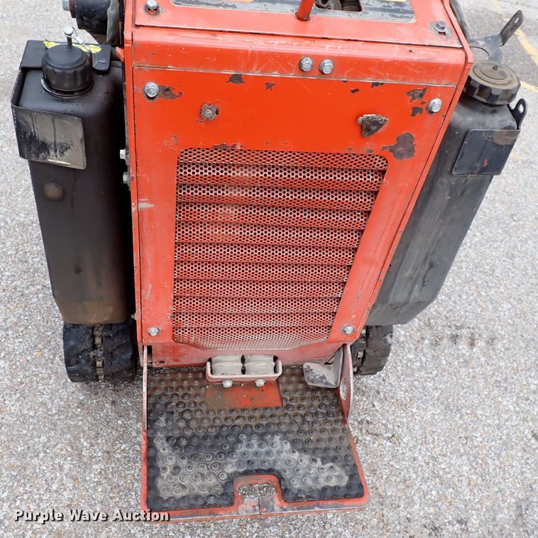 image for item DL7611 2006 Ditch Witch SK650  compact utility loader