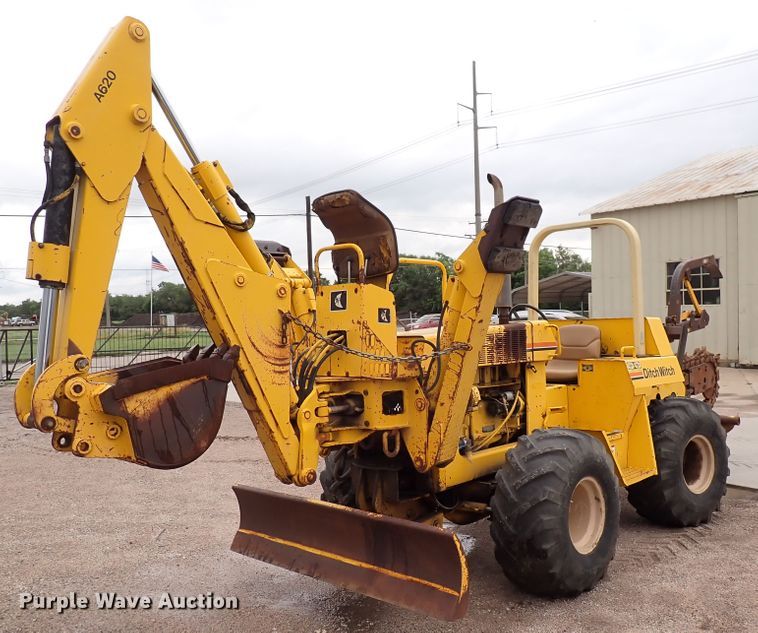image for item DL7617 Ditch Witch 7610  trencher