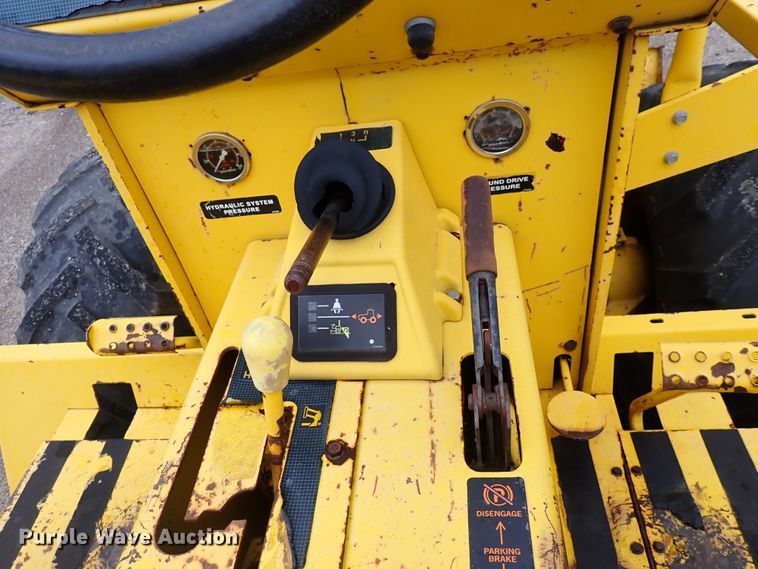 image for item DL7617 Ditch Witch 7610  trencher