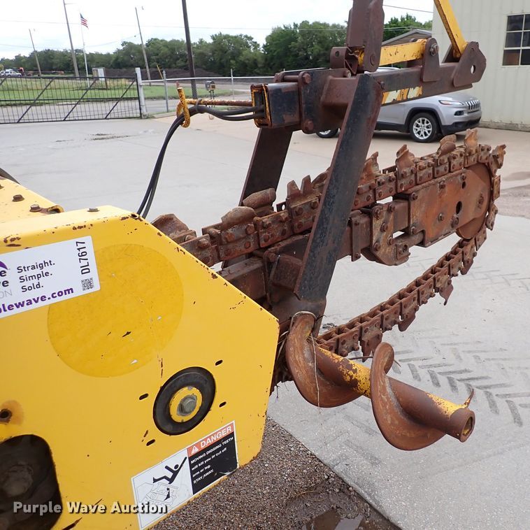 image for item DL7617 Ditch Witch 7610  trencher