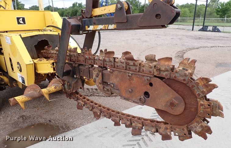 image for item DL7617 Ditch Witch 7610  trencher