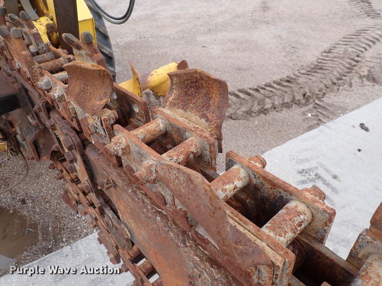 image for item DL7617 Ditch Witch 7610  trencher
