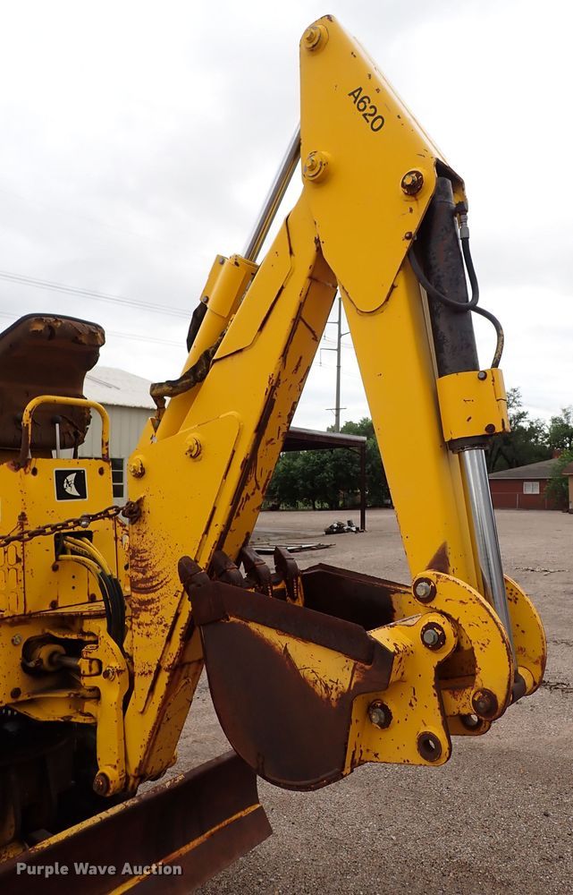 image for item DL7617 Ditch Witch 7610  trencher