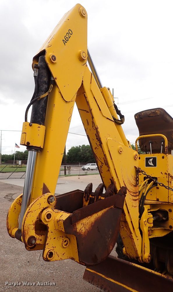 image for item DL7617 Ditch Witch 7610  trencher