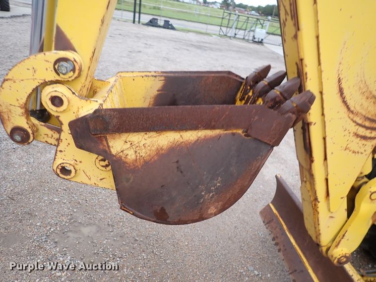 image for item DL7617 Ditch Witch 7610  trencher