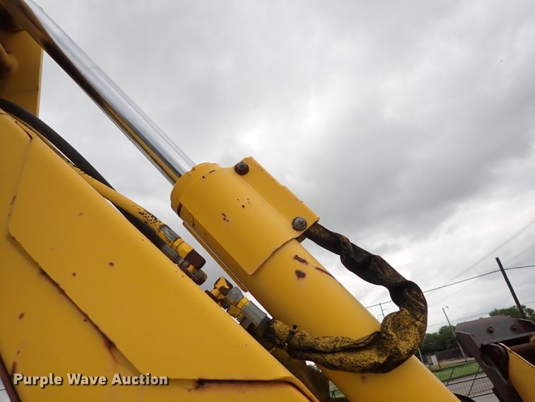 image for item DL7617 Ditch Witch 7610  trencher