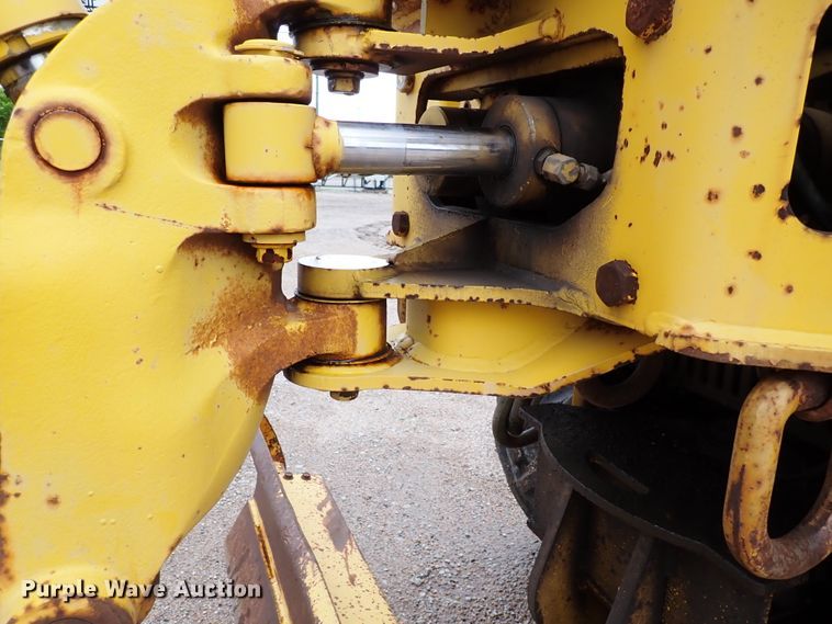 image for item DL7617 Ditch Witch 7610  trencher