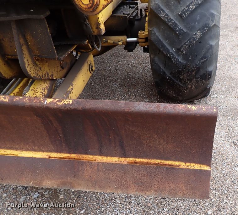 image for item DL7617 Ditch Witch 7610  trencher