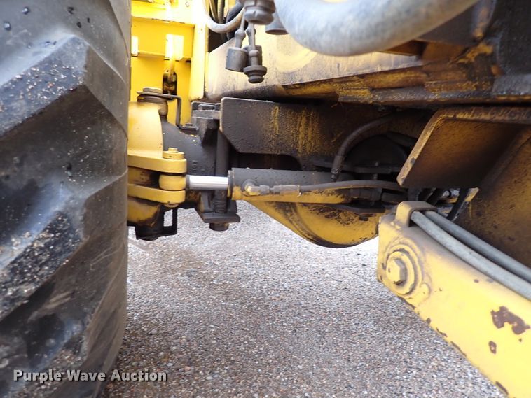 image for item DL7617 Ditch Witch 7610  trencher