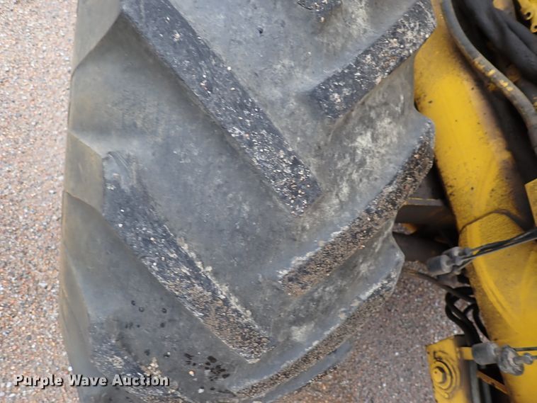 image for item DL7617 Ditch Witch 7610  trencher