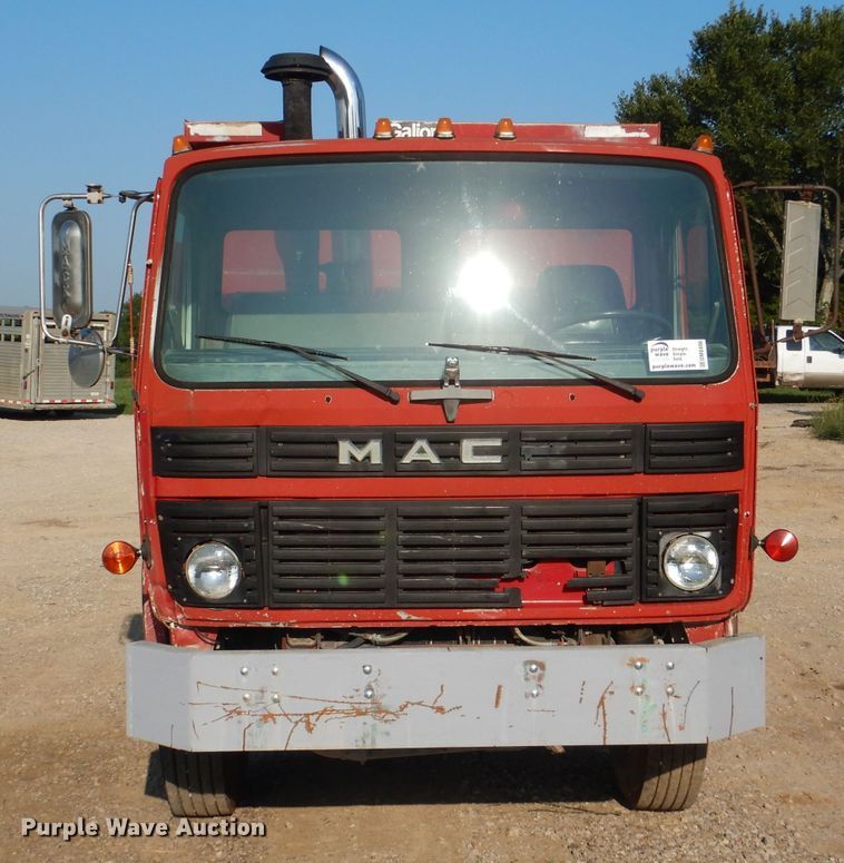 image for item DM0496 1987 Mack MS200P  dump truck