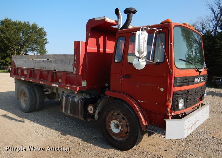 image for item DM0496 1987 Mack MS200P  dump truck