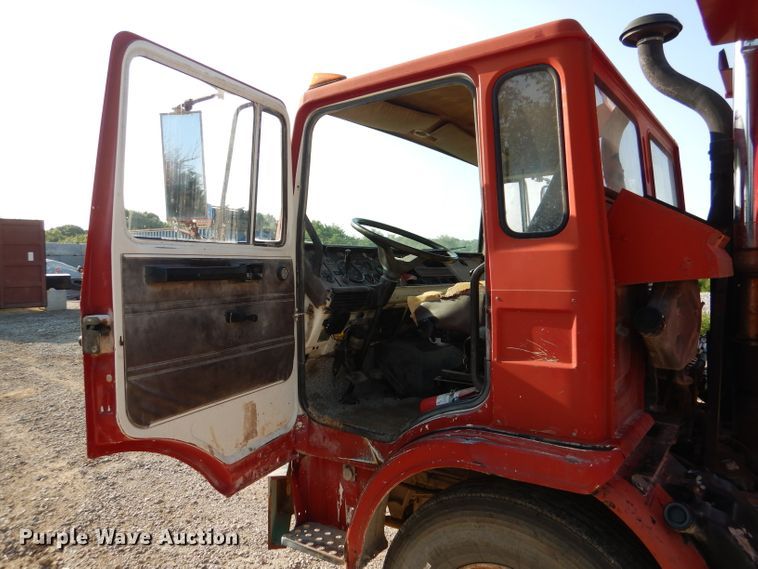 image for item DM0496 1987 Mack MS200P  dump truck