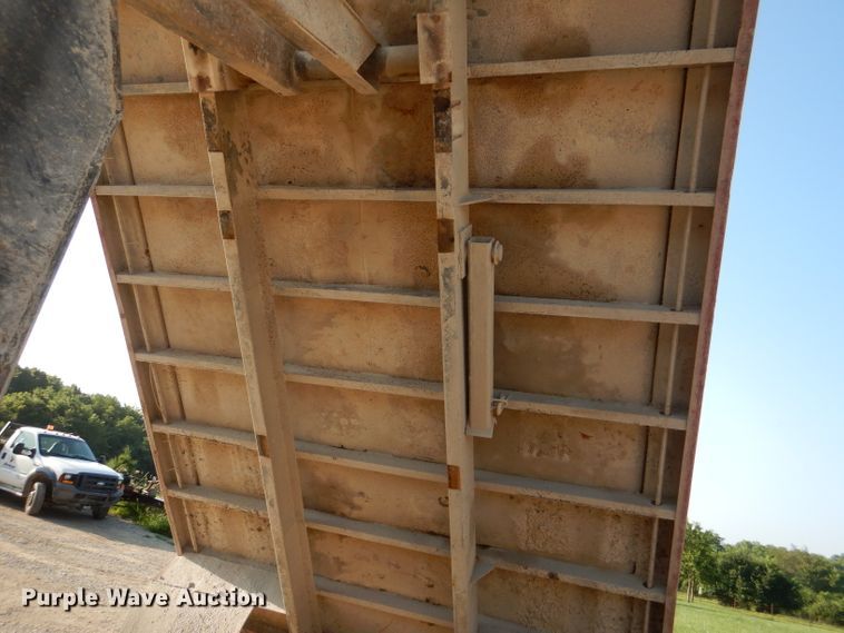 image for item DM0496 1987 Mack MS200P  dump truck