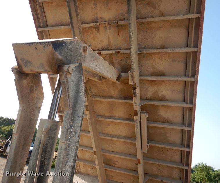 image for item DM0496 1987 Mack MS200P  dump truck