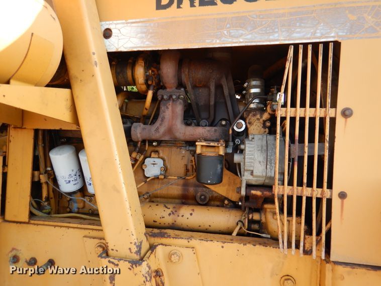 image for item DM0497 International 412B  elevating scraper